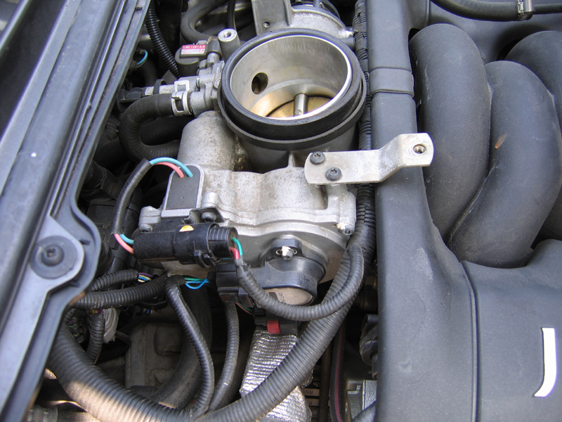 1999 jaguar xj8 4.0 motor throttle body and surrounding area - Jaguar  Forums - Jaguar Enthusiasts Forum